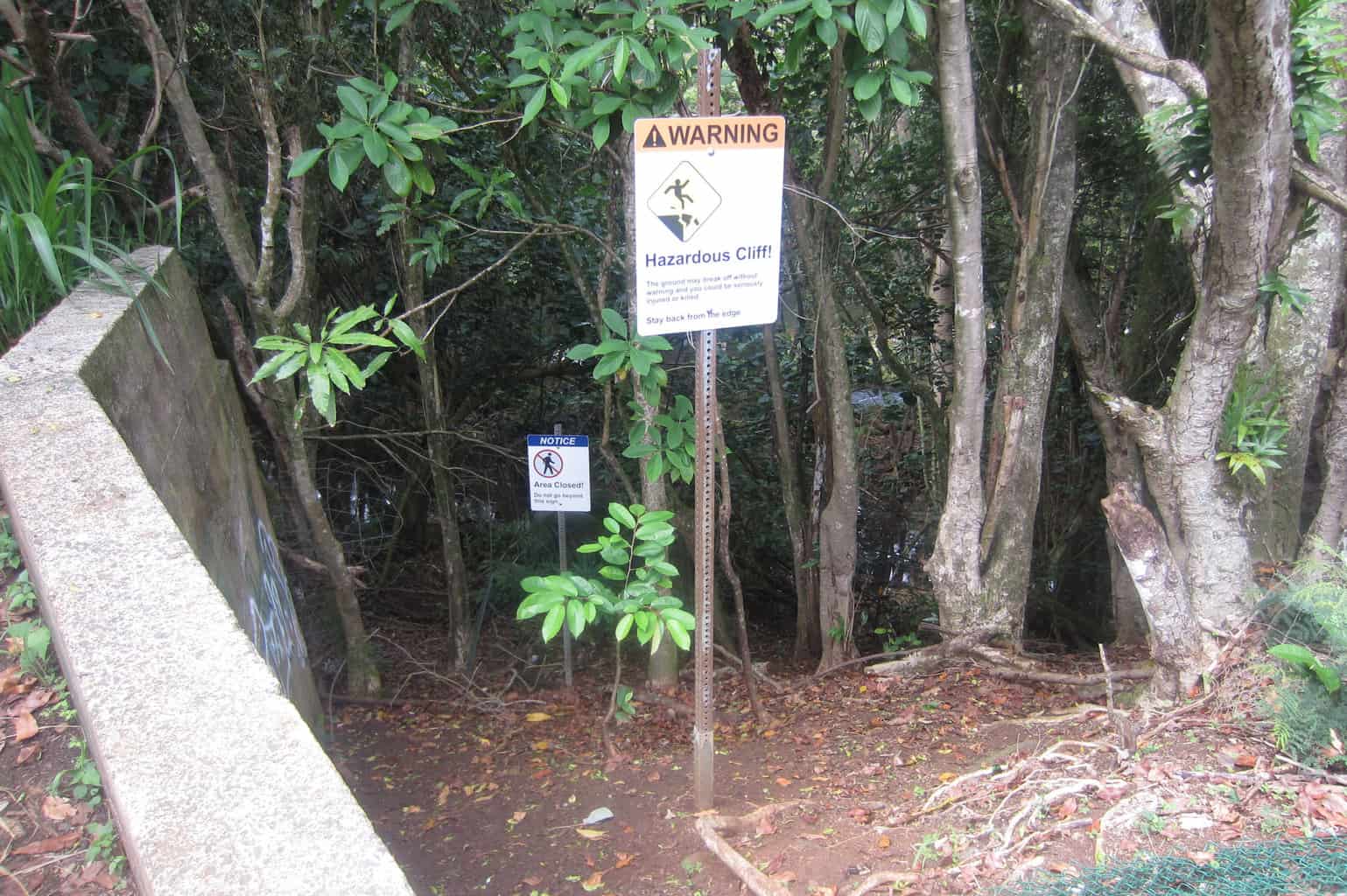 Wailua Falls warning sign