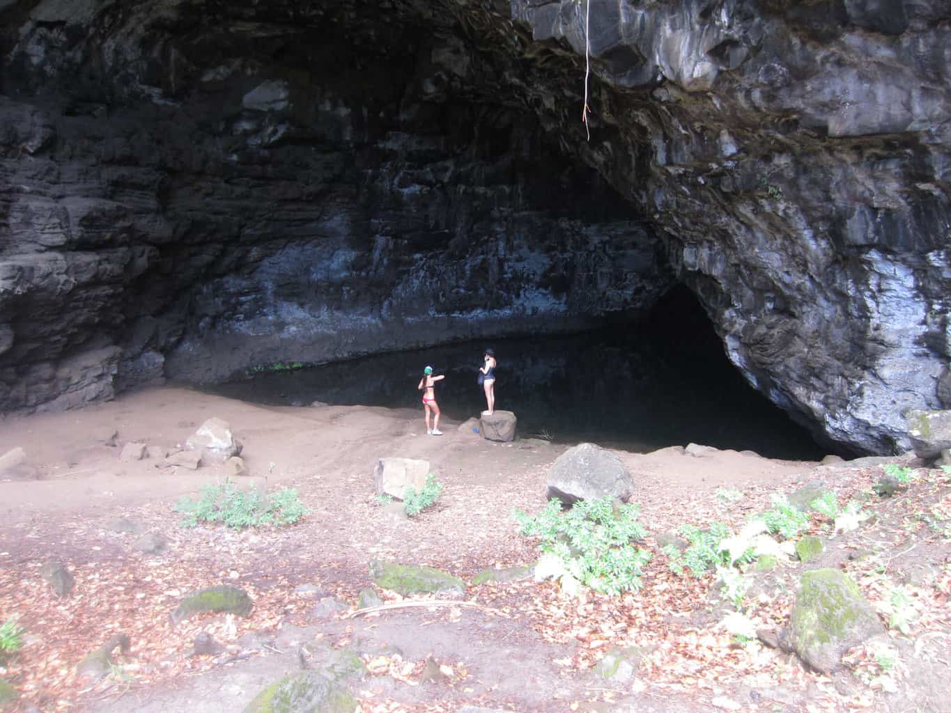 Waikanaloa Wet Cave